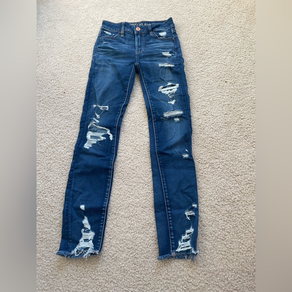 AMERICAN EAGLE JEANS